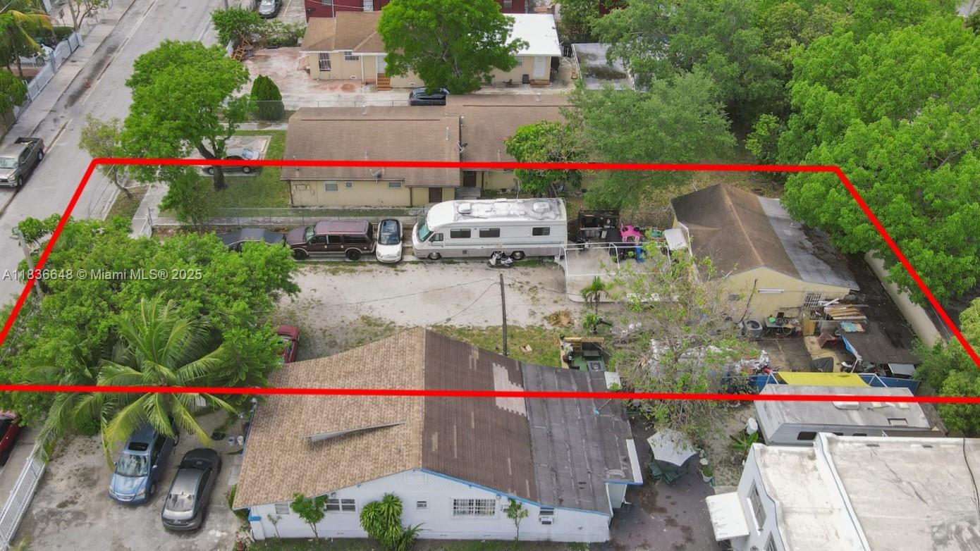 369 NW 33rd St Miami, FL 33127