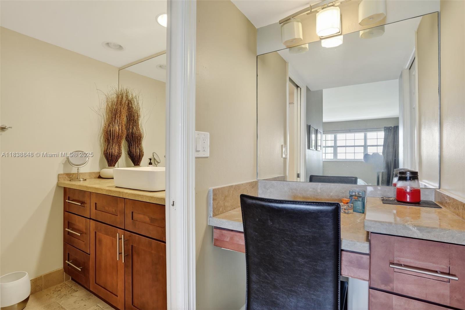 2901 S Palm Aire Dr #608,Pompano Beach, FL 33069