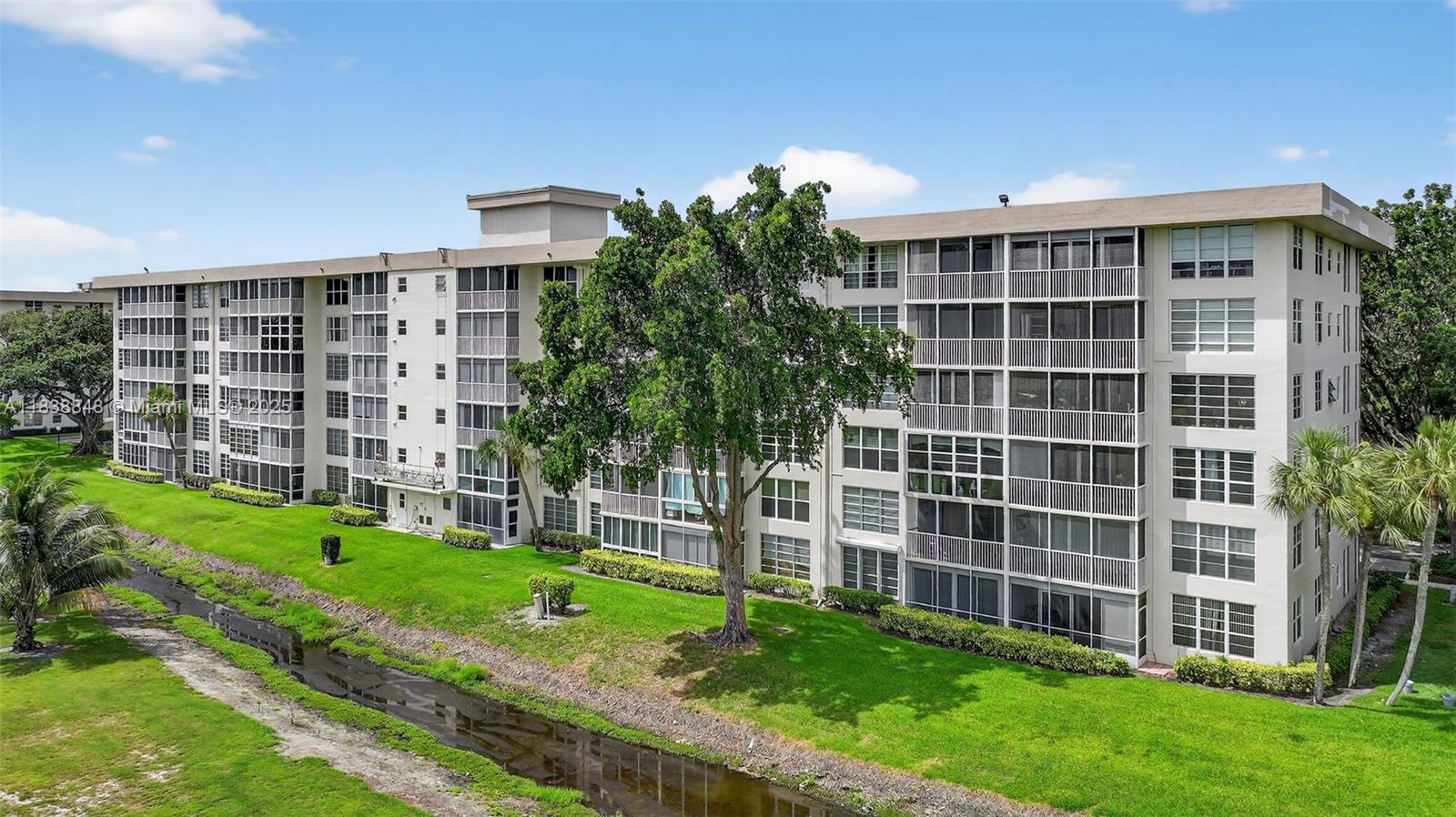 2901 S Palm Aire Dr #608,Pompano Beach, FL 33069