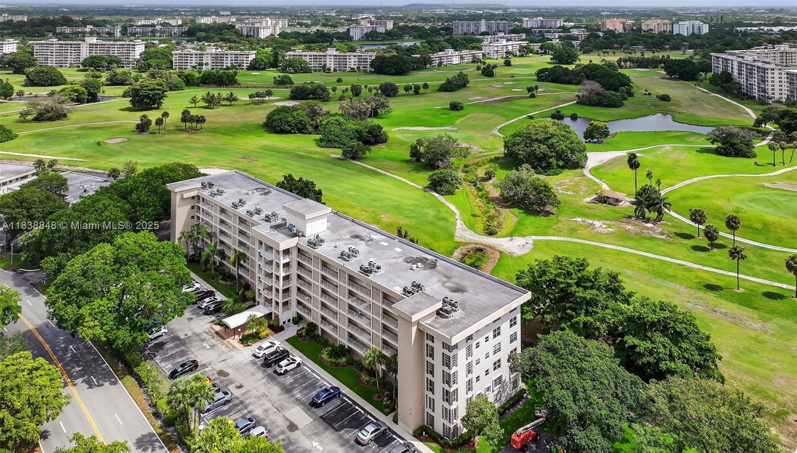 2901 S Palm Aire Dr #608,Pompano Beach, FL 33069