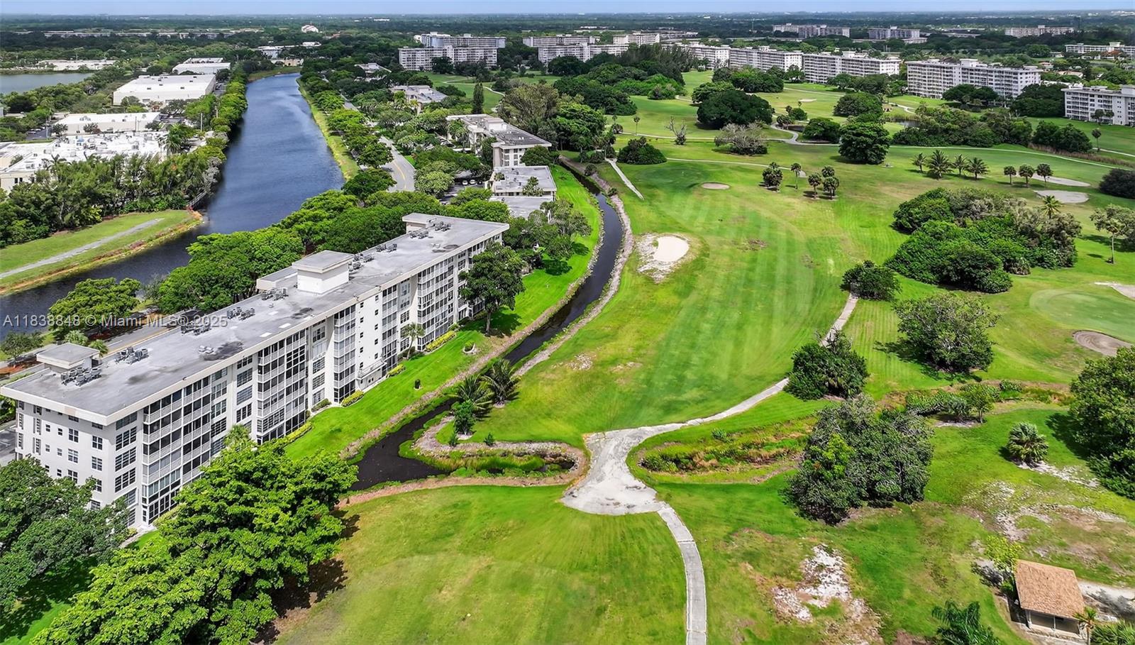 2901 S Palm Aire Dr #608,Pompano Beach, FL 33069