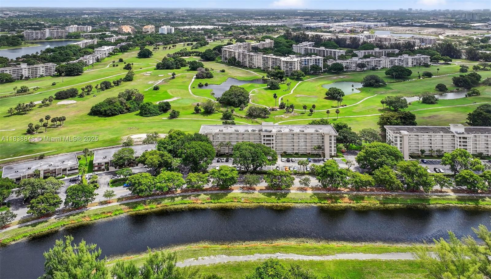 2901 S Palm Aire Dr #608,Pompano Beach, FL 33069