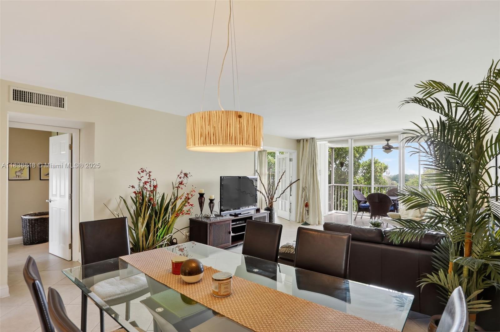 2901 S Palm Aire Dr #608,Pompano Beach, FL 33069