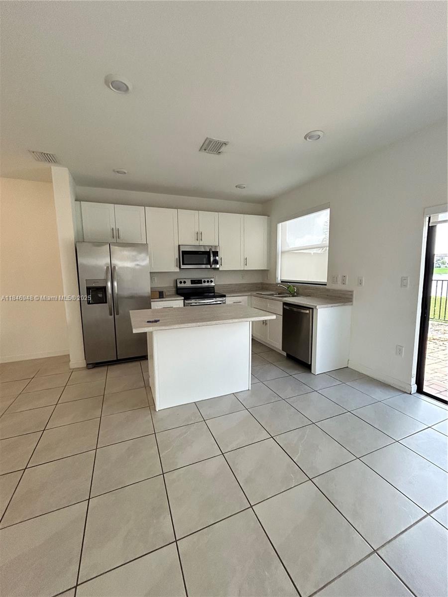 10090 SW 228th Ter Miami, FL 33190