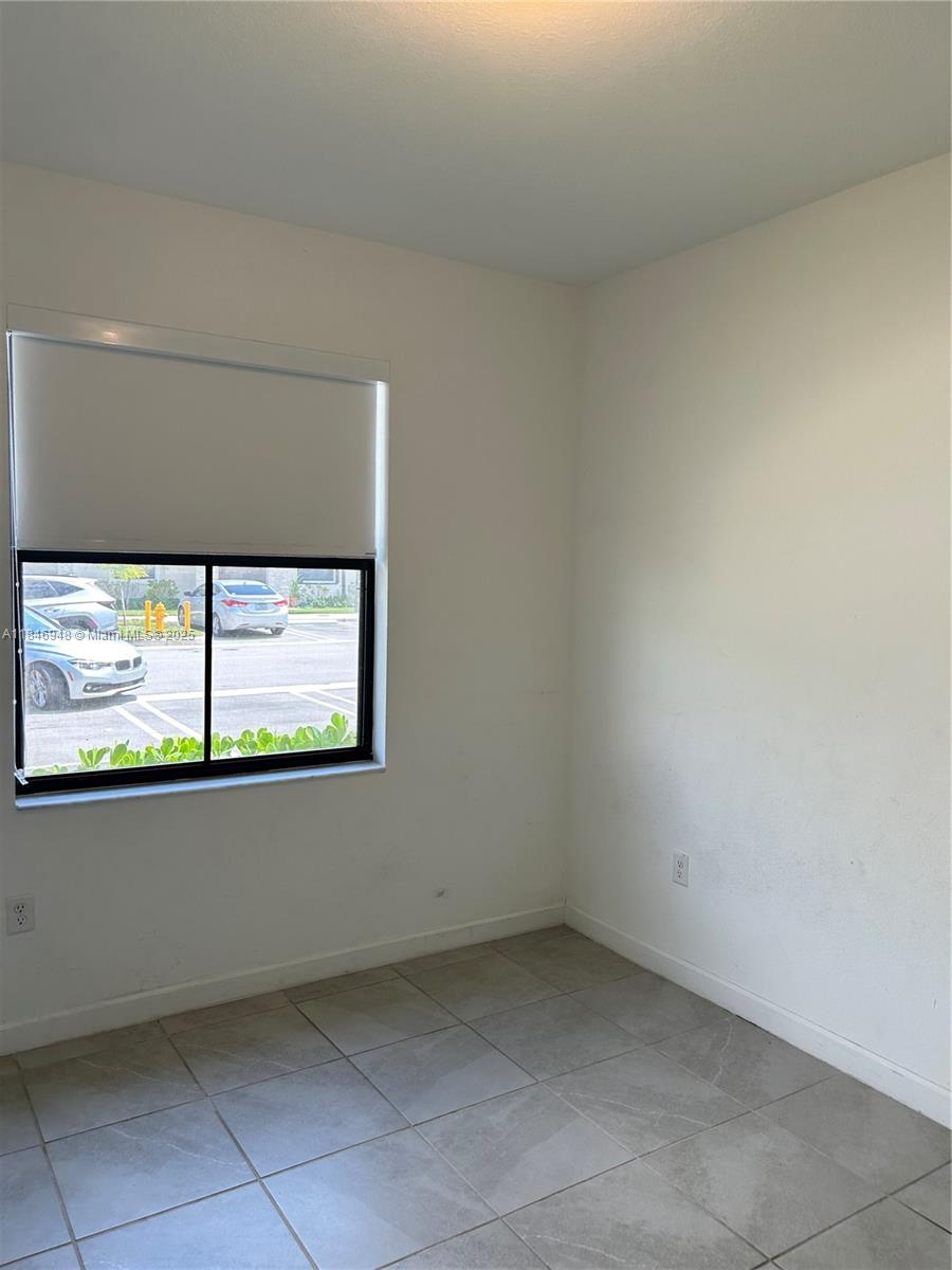 10090 SW 228th Ter Miami, FL 33190