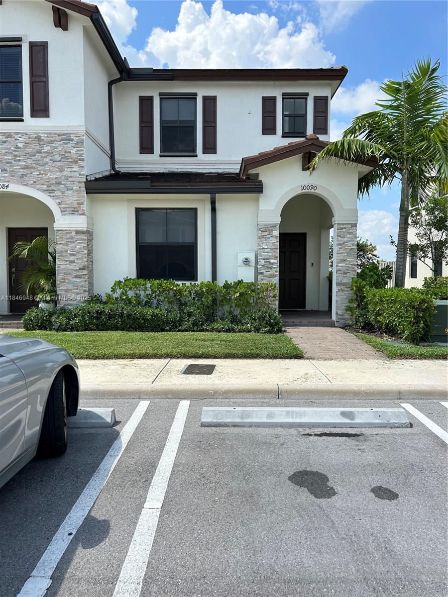 10090 SW 228th Ter Miami, FL 33190