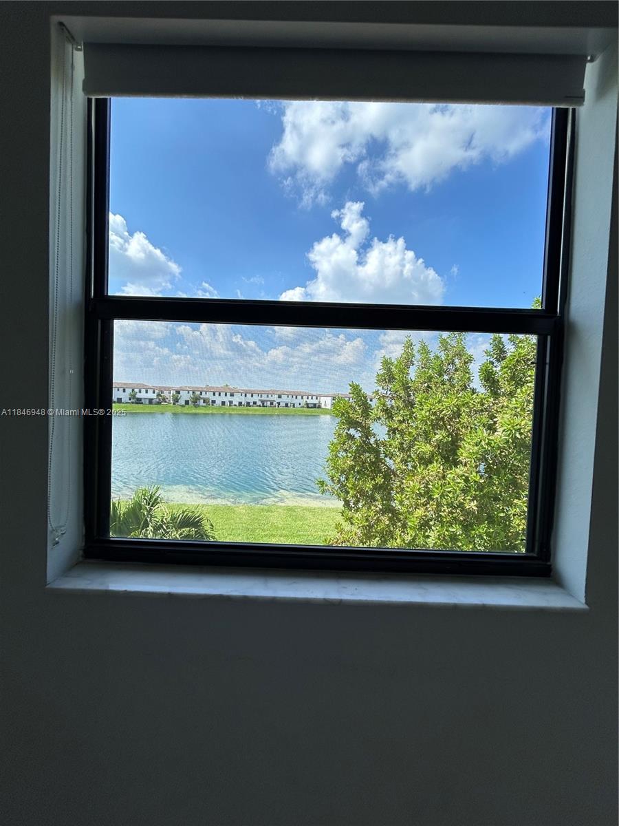 10090 SW 228th Ter Miami, FL 33190