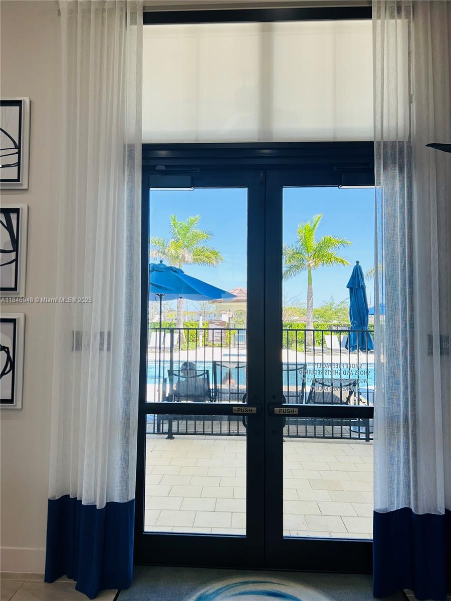 10090 SW 228th Ter Miami, FL 33190