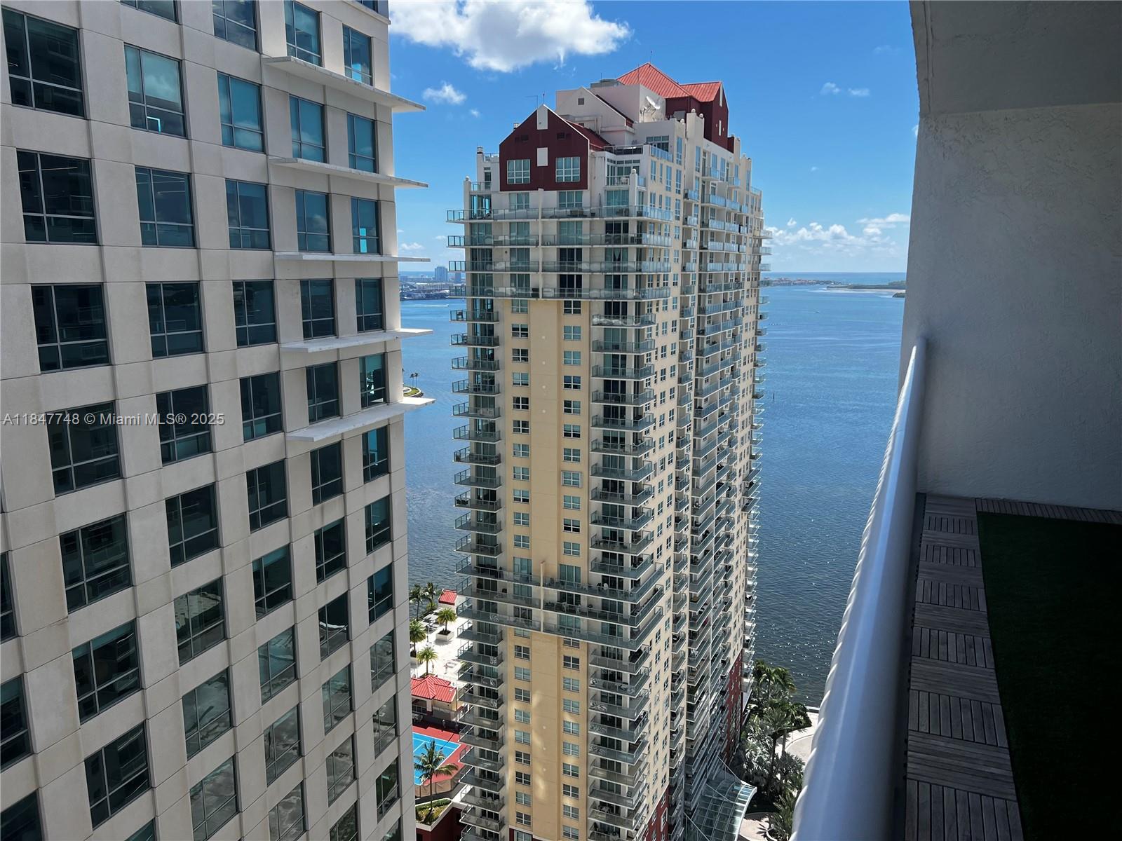 1200 Brickell Bay Dr #3414