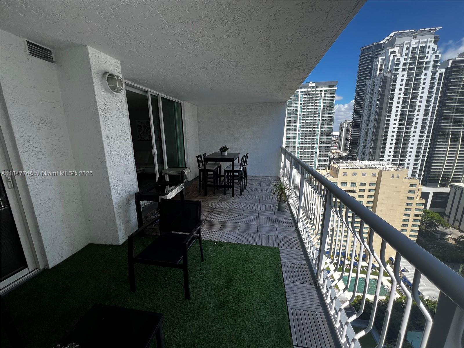 image The Club At Brickell Bay2