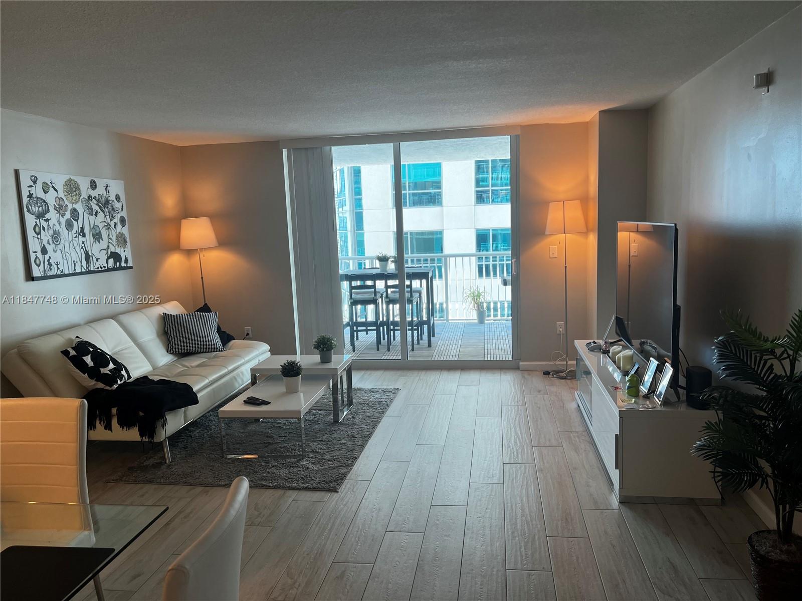 image The Club At Brickell Bay6