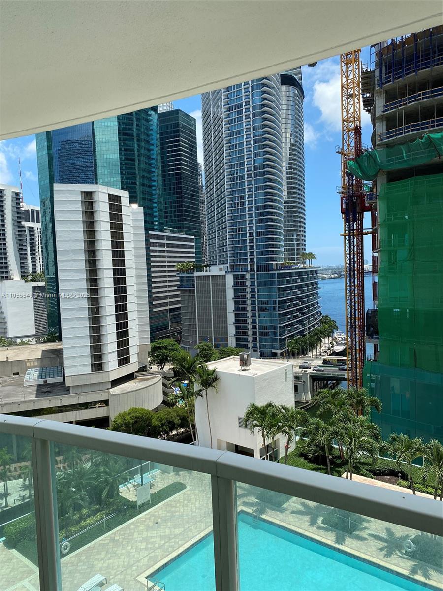 image Brickell on the River N T1