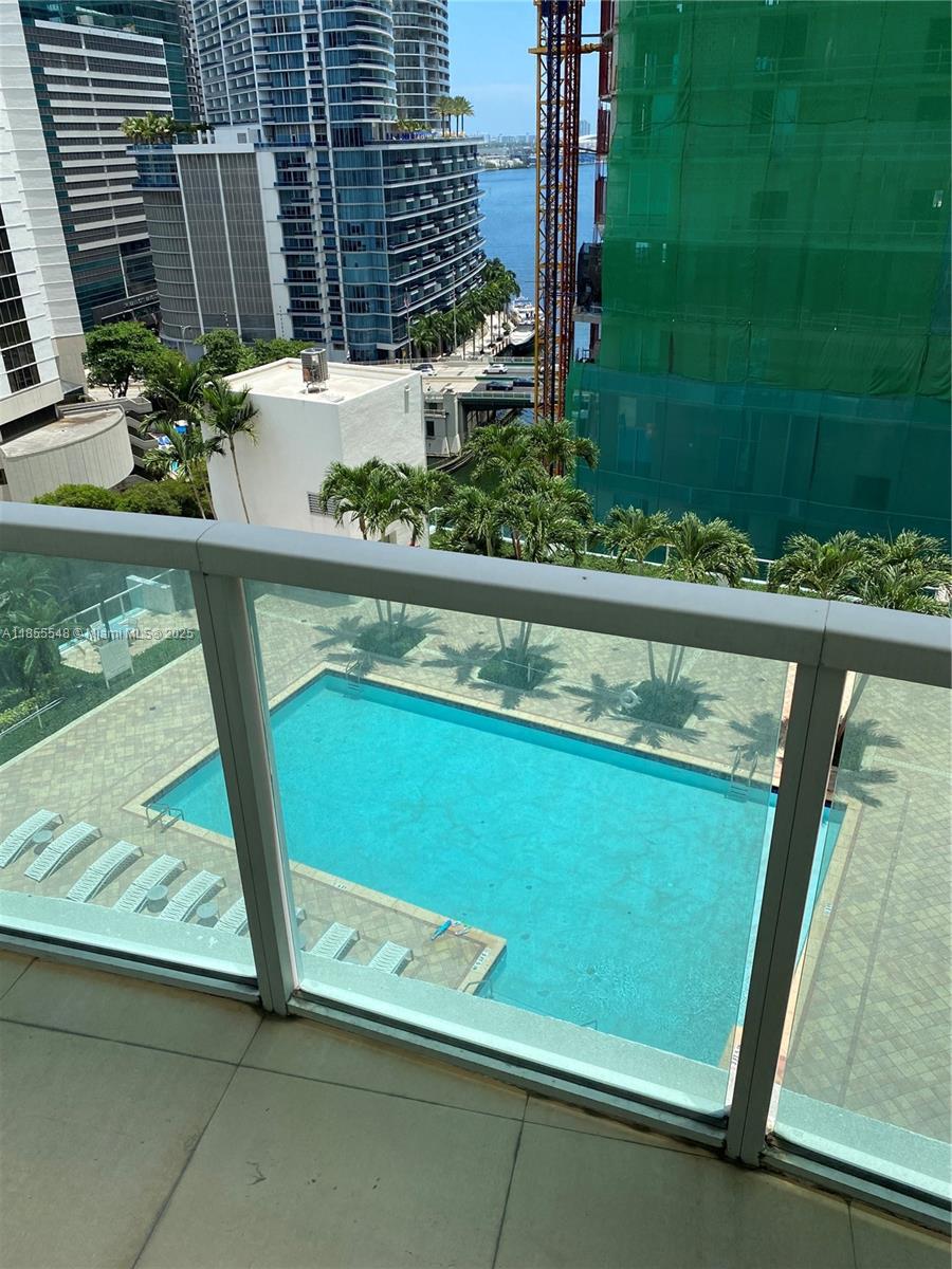 image Brickell on the River N T5