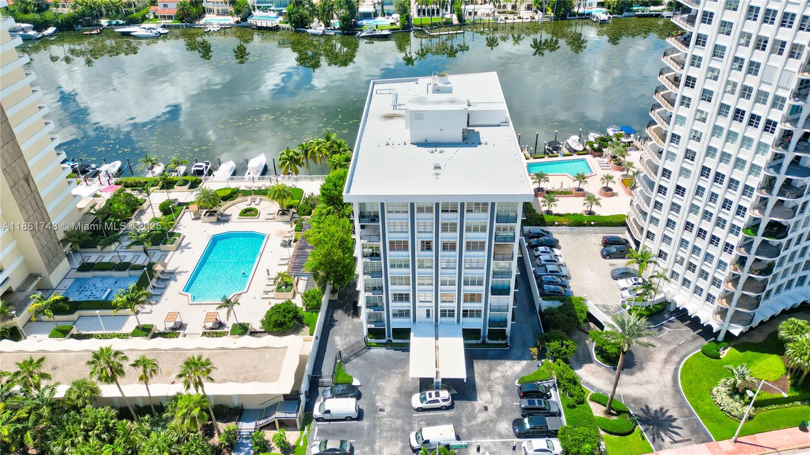 5640 Collins Ave #6B