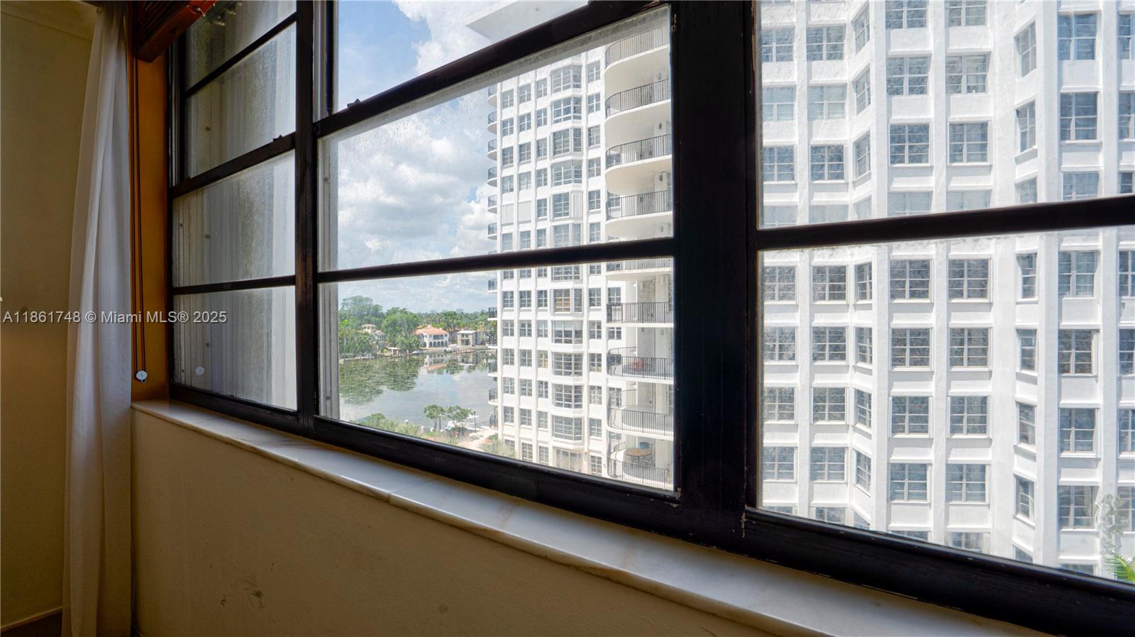 5640 Collins Ave #6B Miami Beach, FL 33140