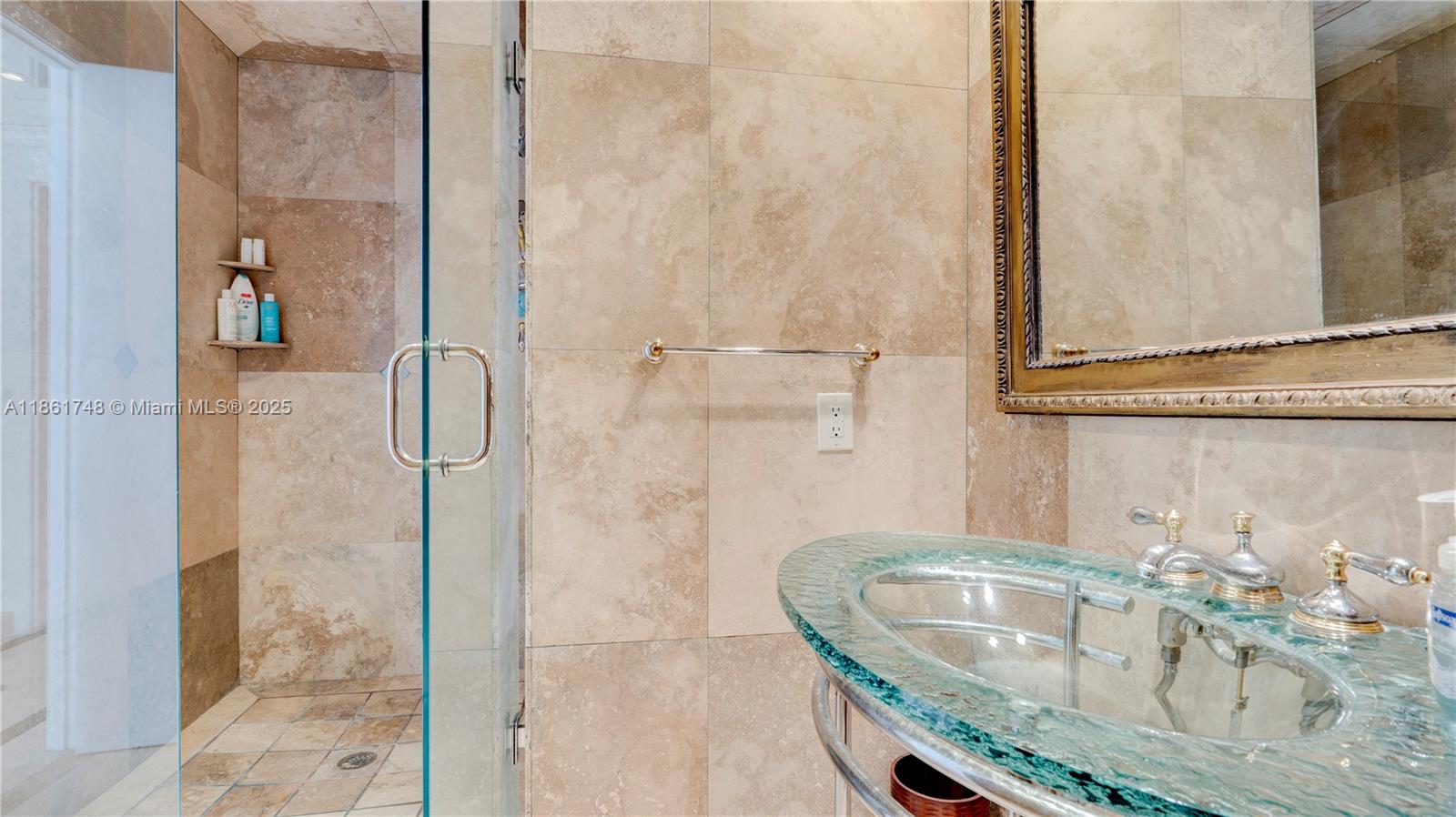 5640 Collins Ave #6B Miami Beach, FL 33140