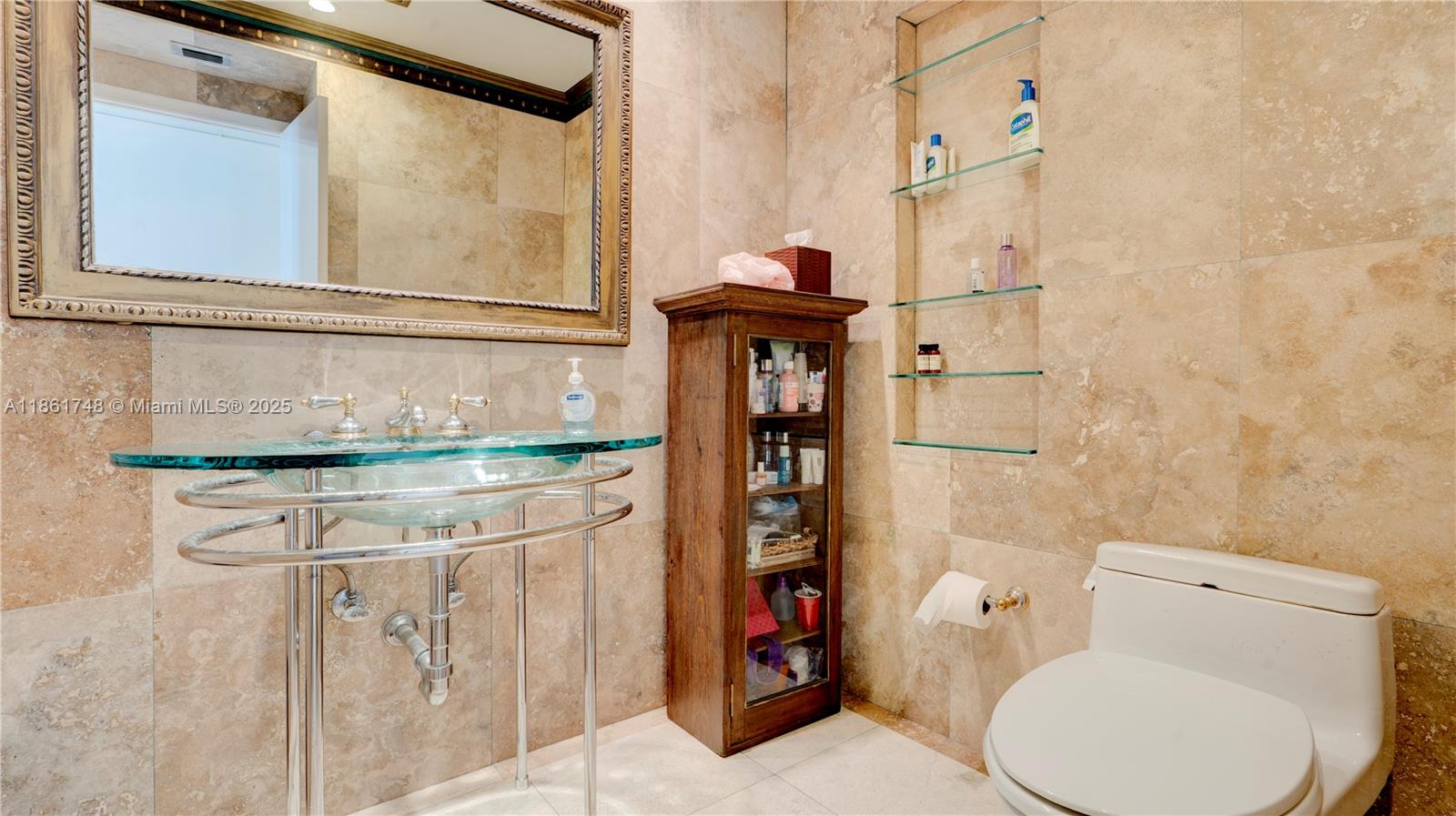 5640 Collins Ave #6B Miami Beach, FL 33140