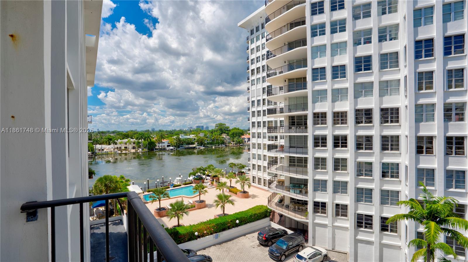 5640 Collins Ave #6B Miami Beach, FL 33140