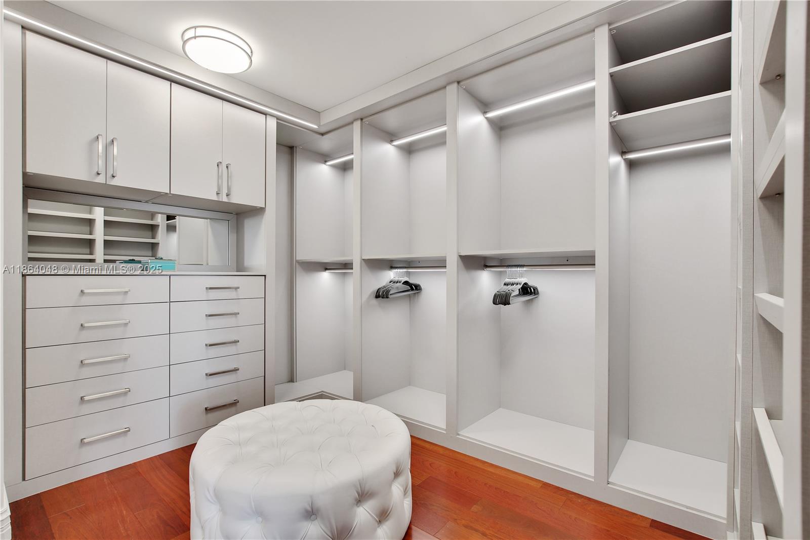 257 N Coconut Ln Miami Beach, FL 33139