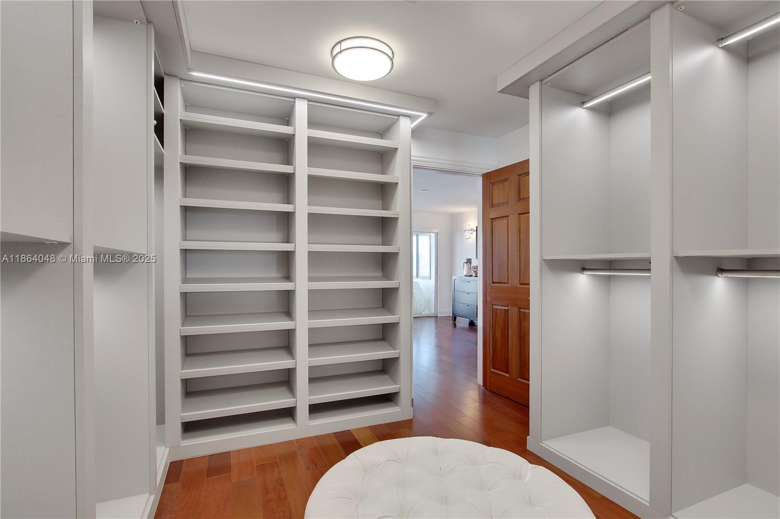 257 N Coconut Ln Miami Beach, FL 33139