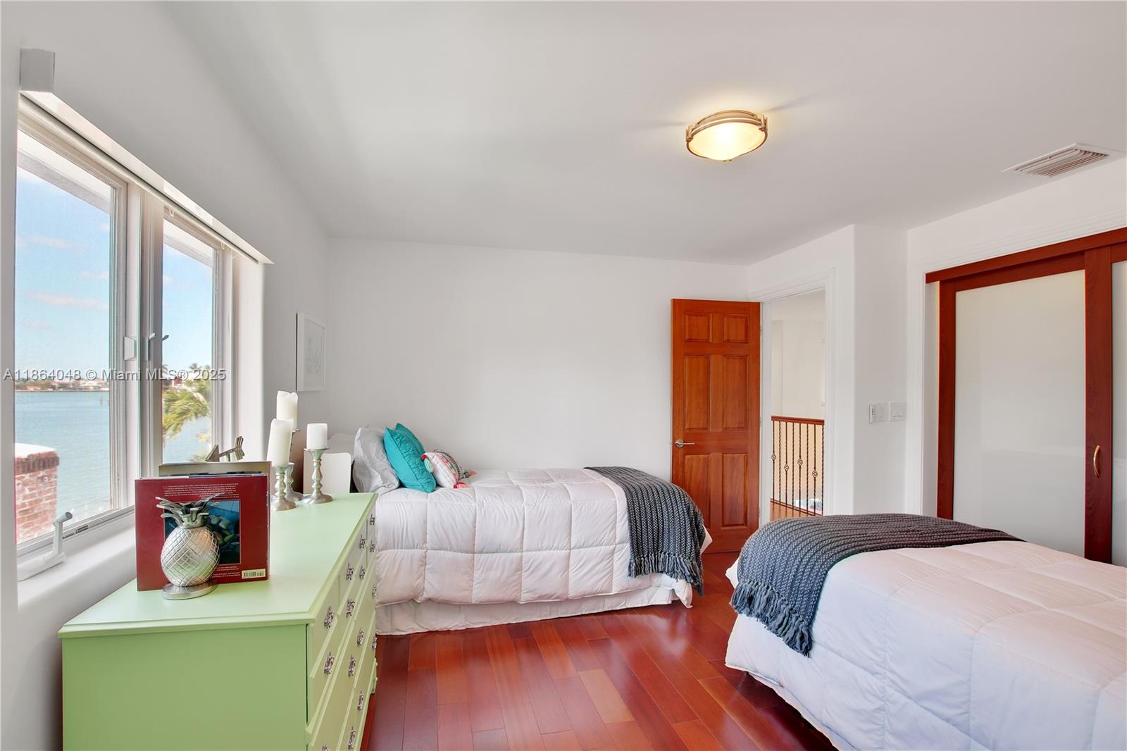 257 N Coconut Ln Miami Beach, FL 33139