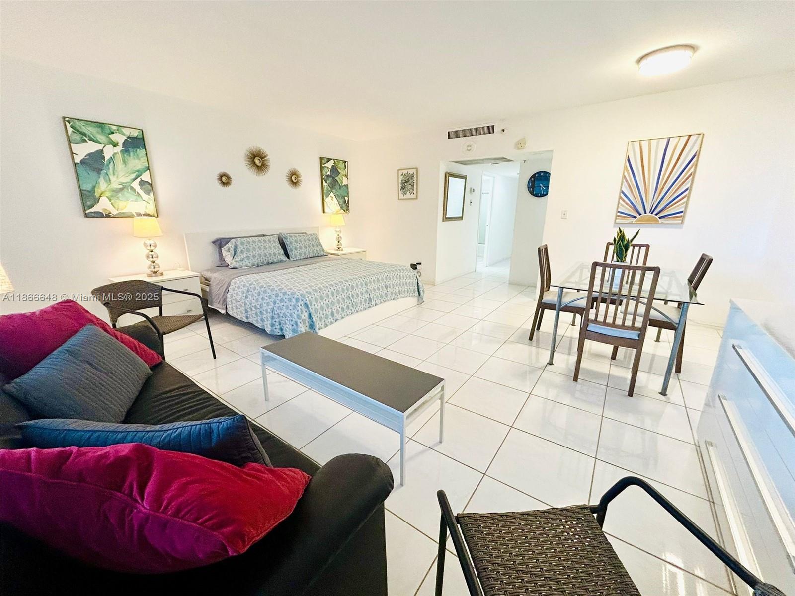 100 Lincoln Rd #525