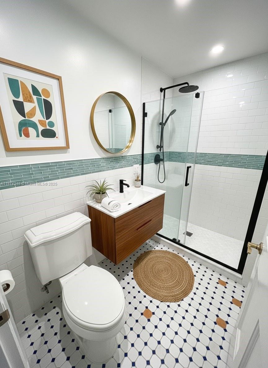 40 SW 30th Rd Miami, FL 33129