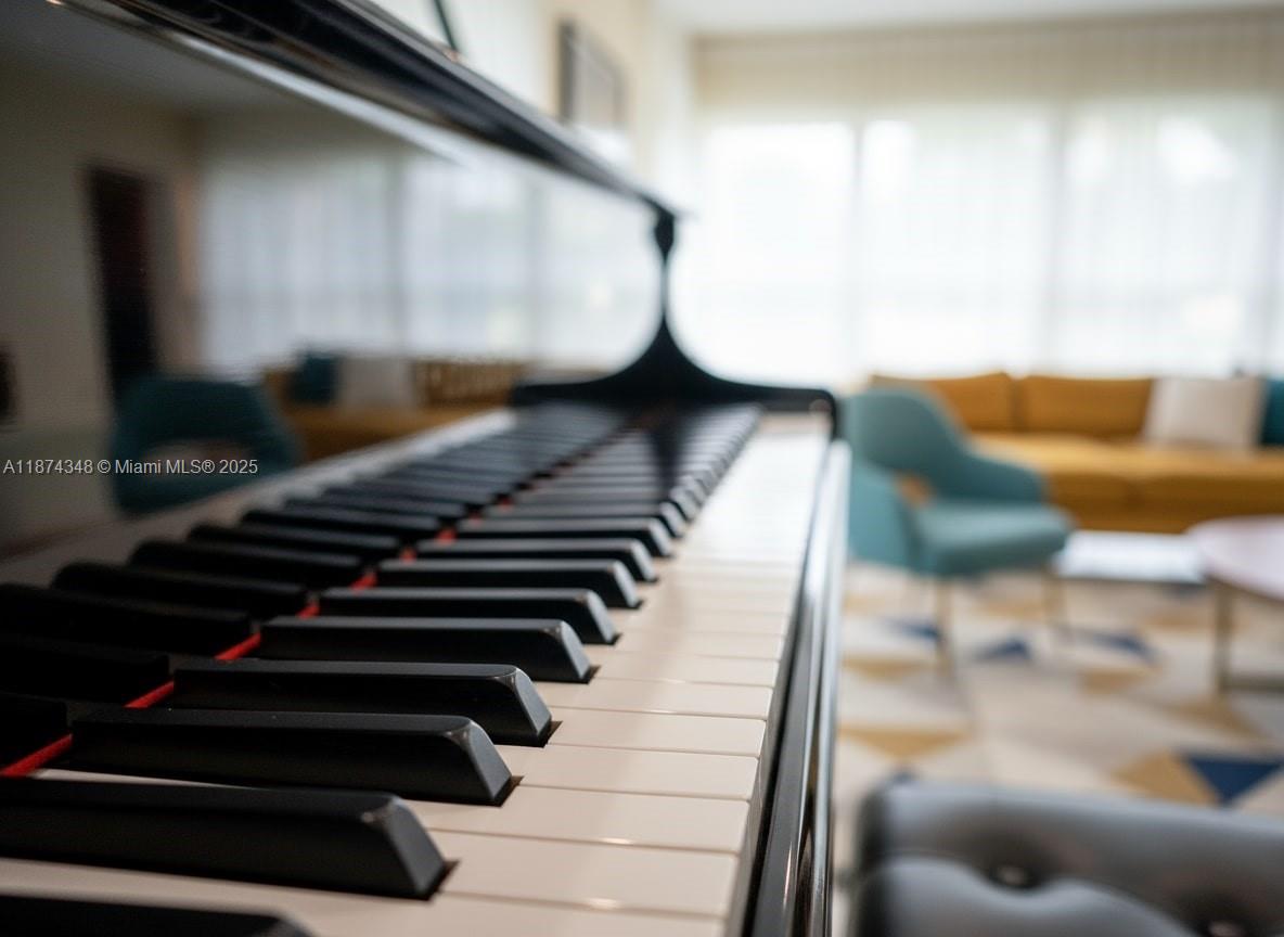 40 SW 30th Rd Miami, FL 33129