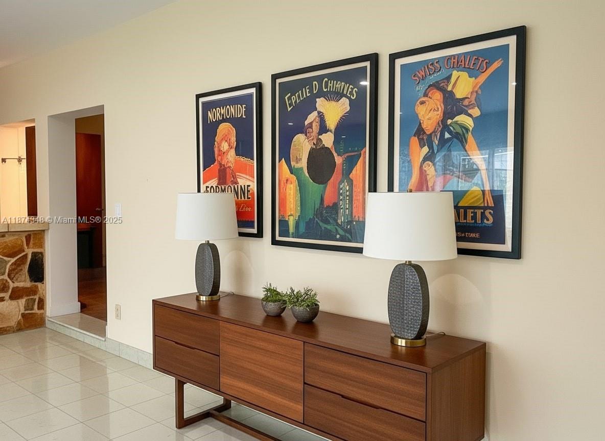 40 SW 30th Rd Miami, FL 33129