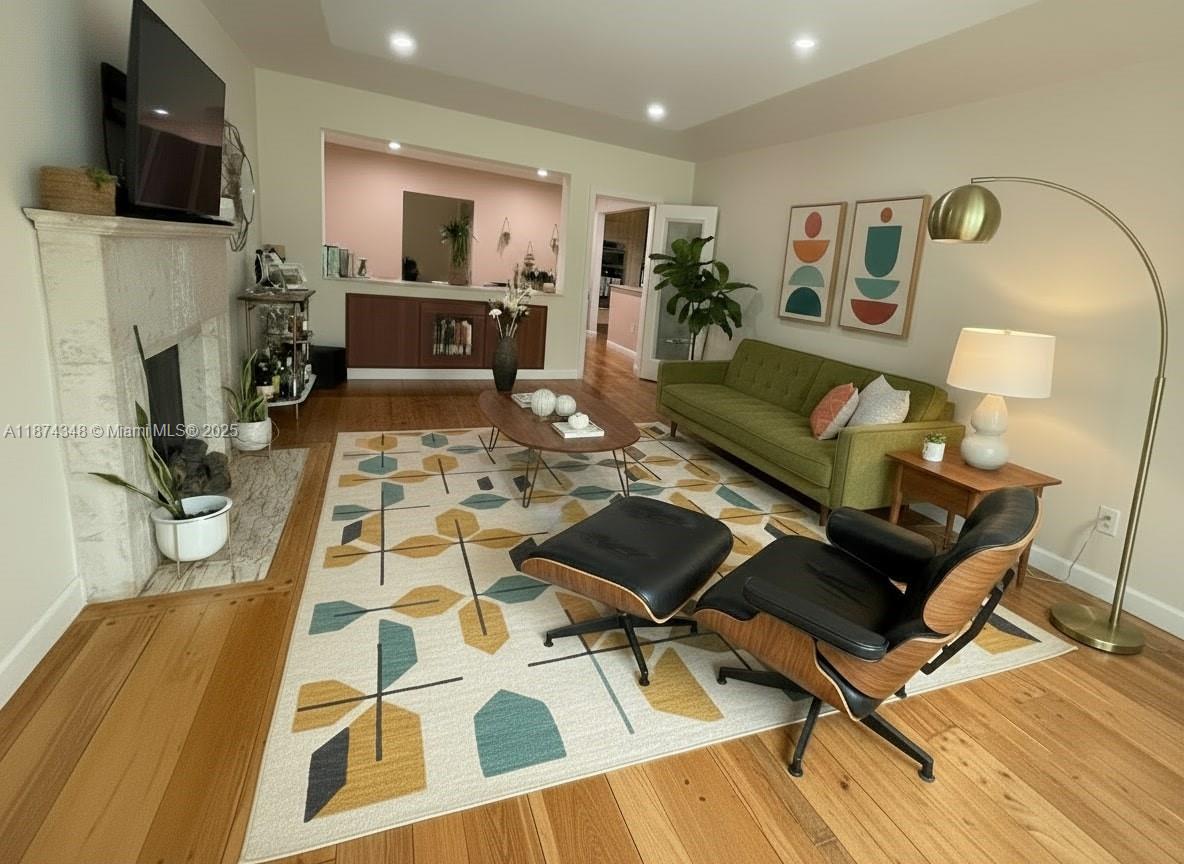 40 SW 30th Rd Miami, FL 33129