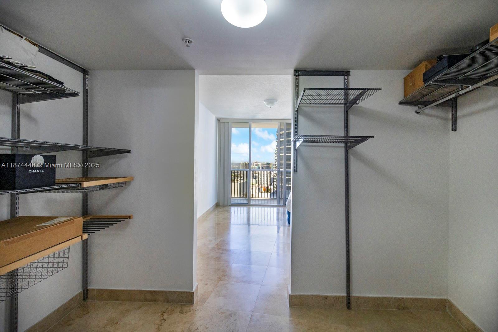 image Opera Tower Condo14