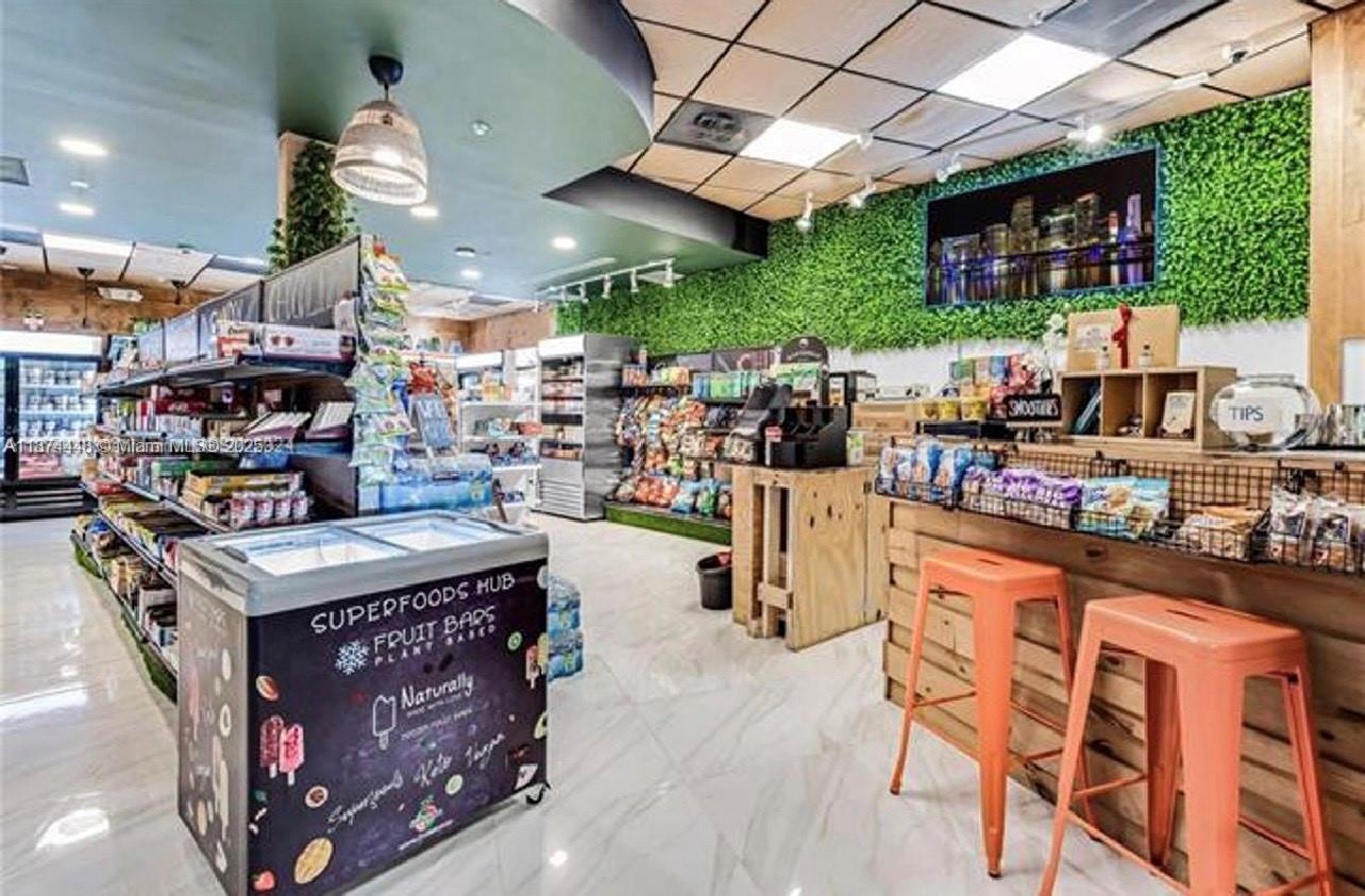 image Opera Tower Condo28