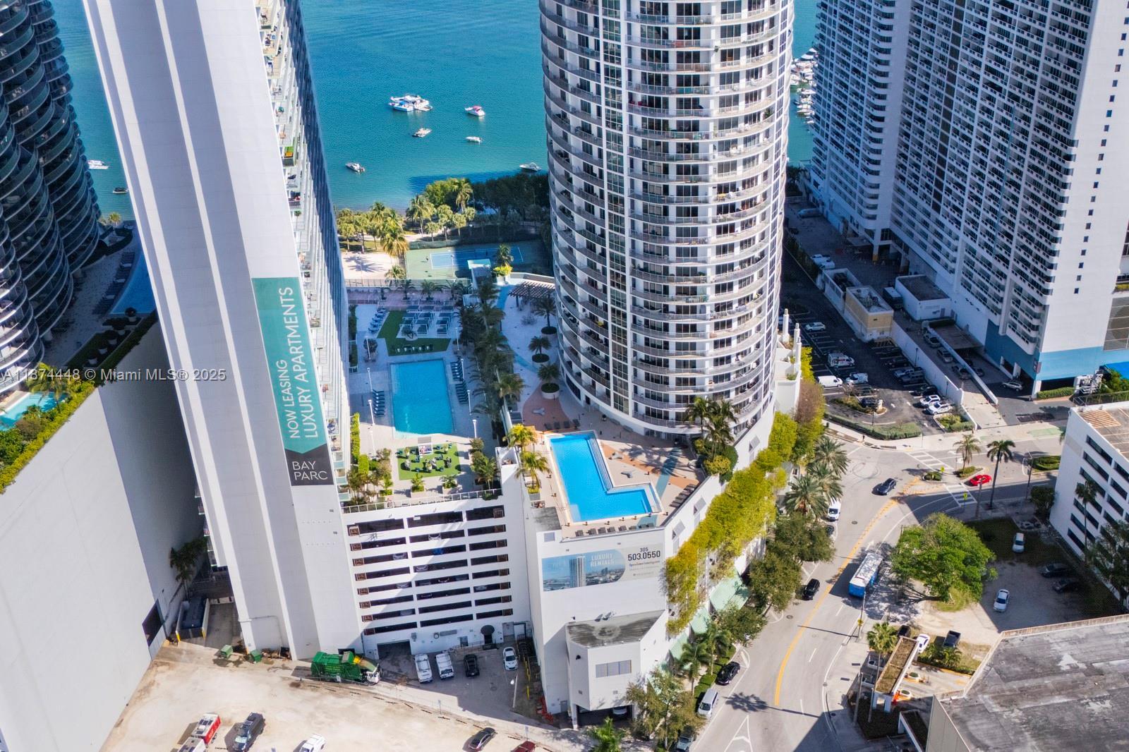 image Opera Tower Condo33