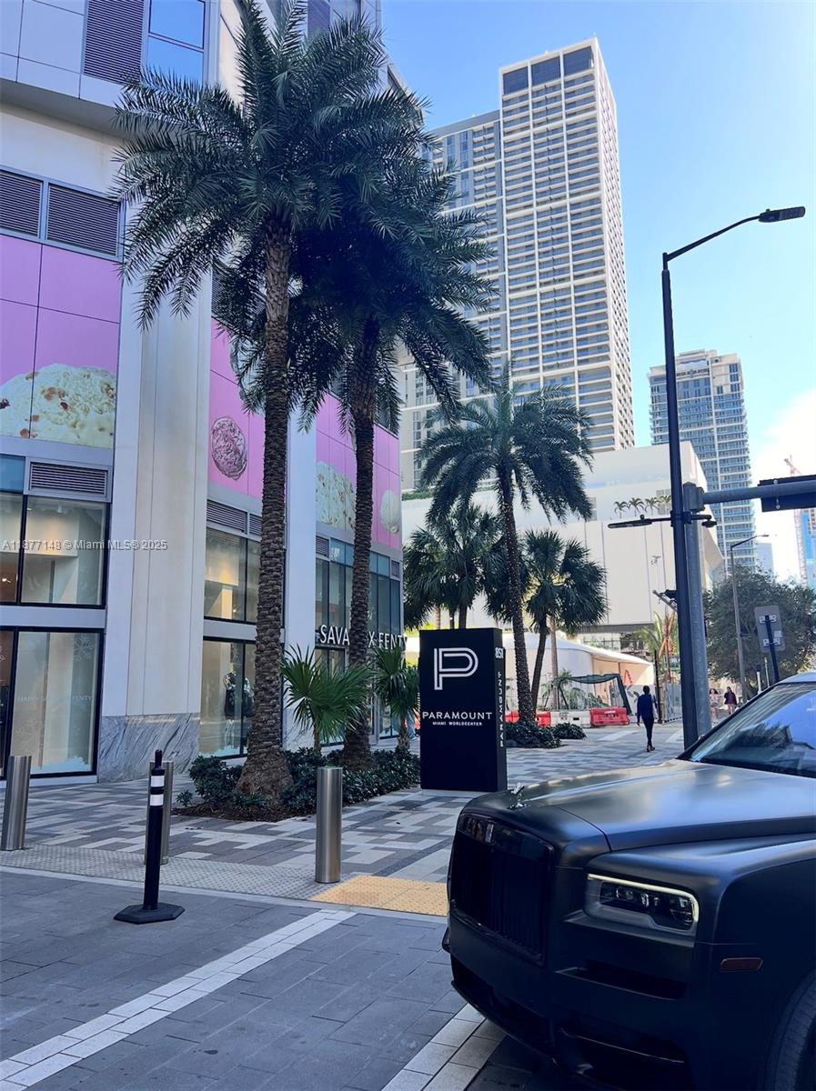 image Paramount Miami Worldcent14