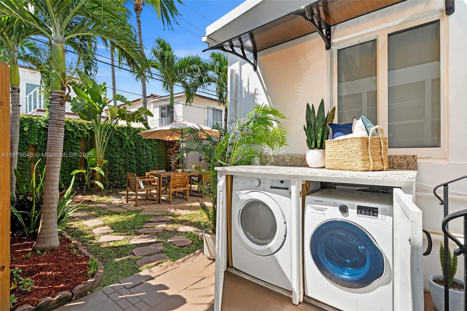 642 86th St Miami Beach, FL 33141