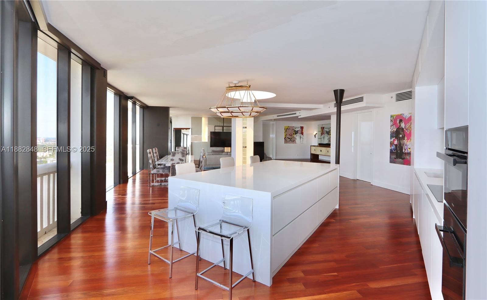 1000 Island Blvd #PH2 Aventura, FL 33160