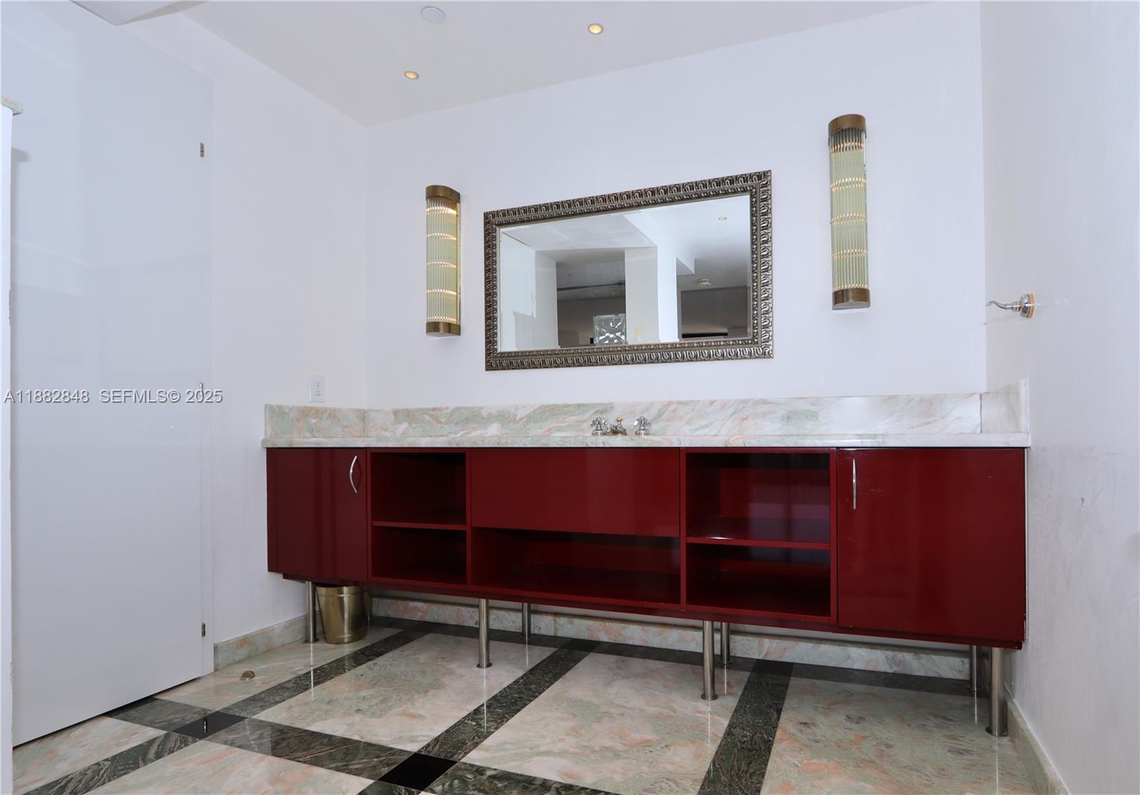 1000 Island Blvd #PH2 Aventura, FL 33160