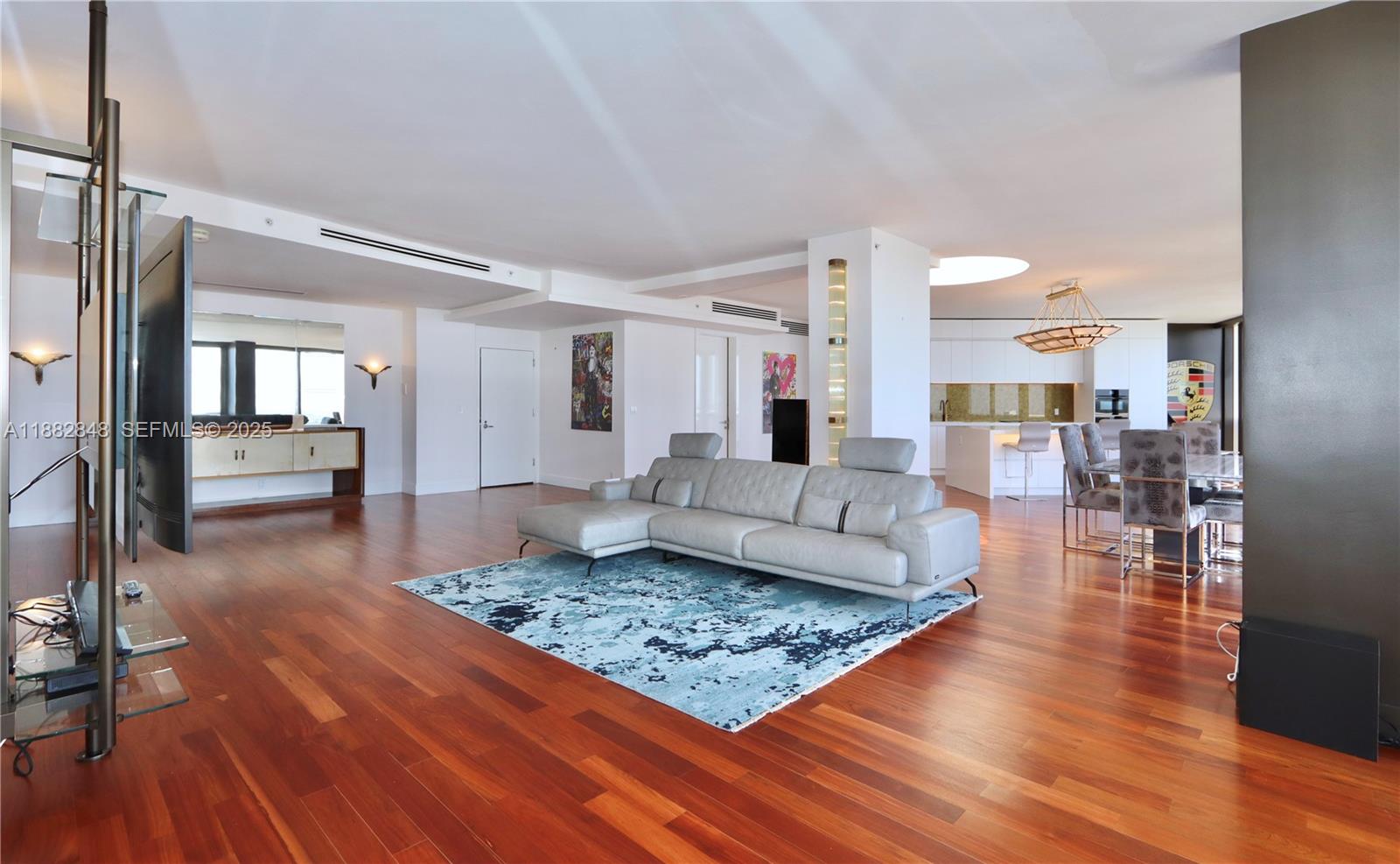 1000 Island Blvd #PH2 Aventura, FL 33160