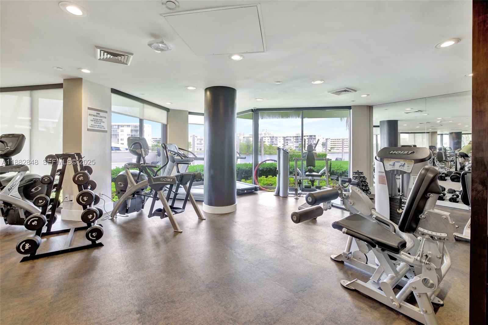 1000 Island Blvd #PH2 Aventura, FL 33160