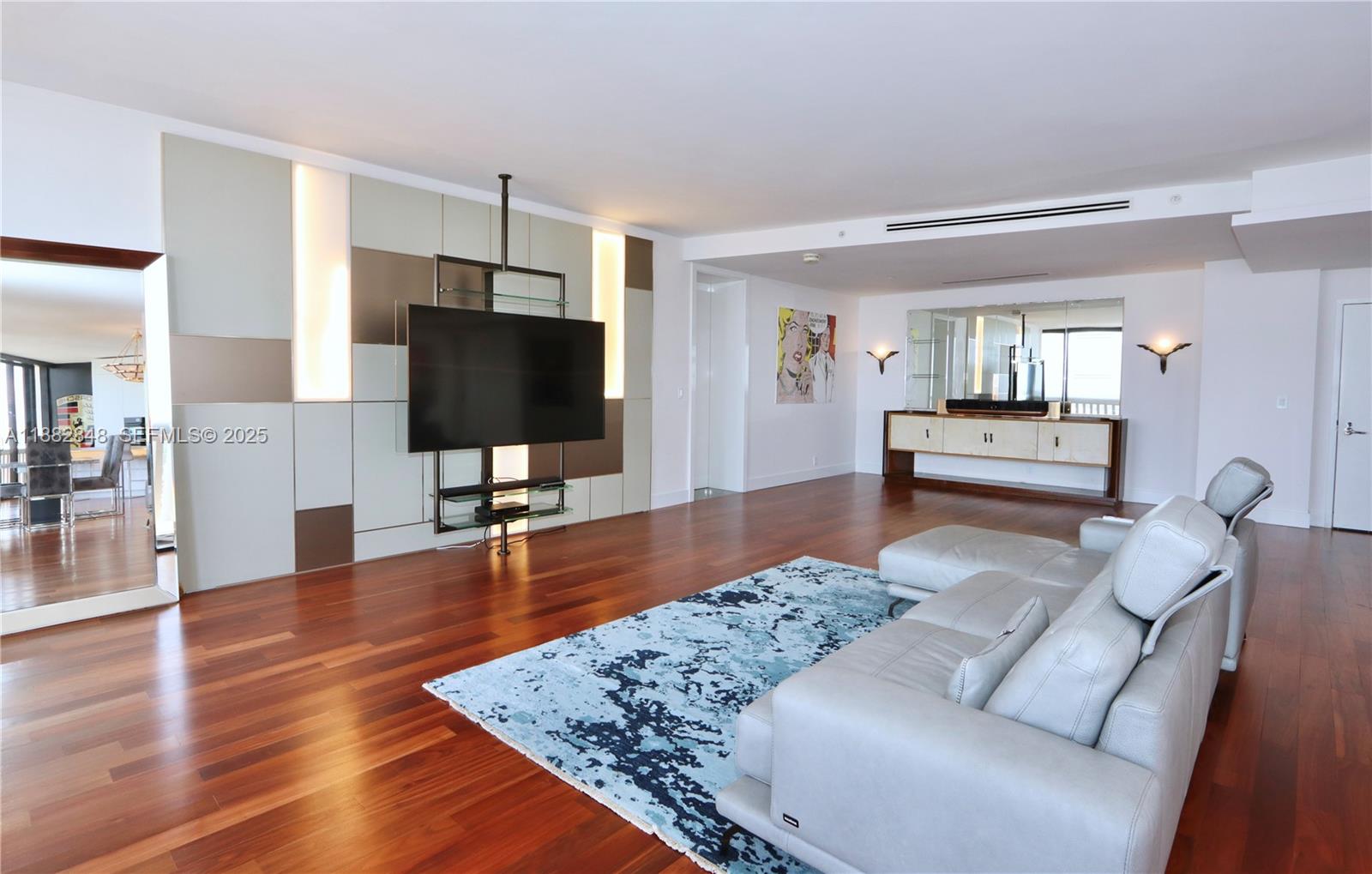 1000 Island Blvd #PH2 Aventura, FL 33160