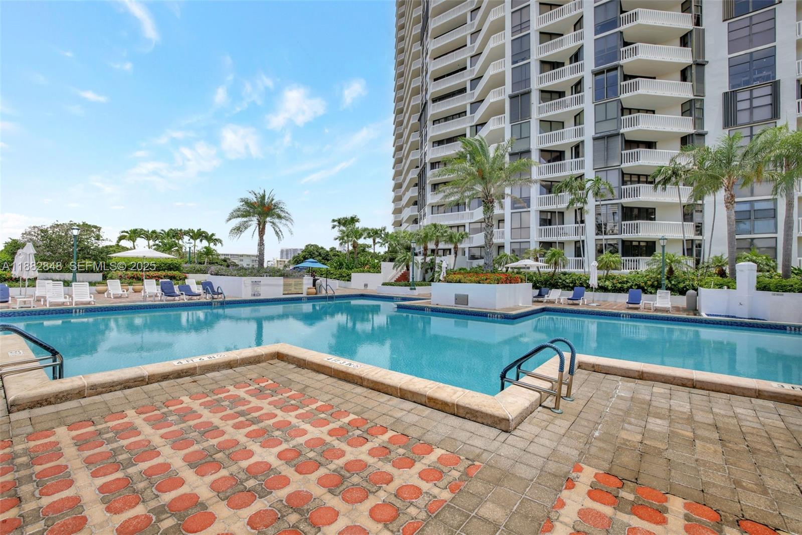 1000 Island Blvd #PH2 Aventura, FL 33160