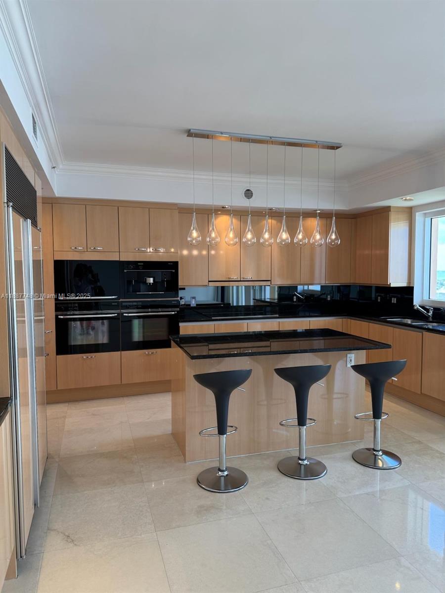 image Ocean Tower Two Condo10