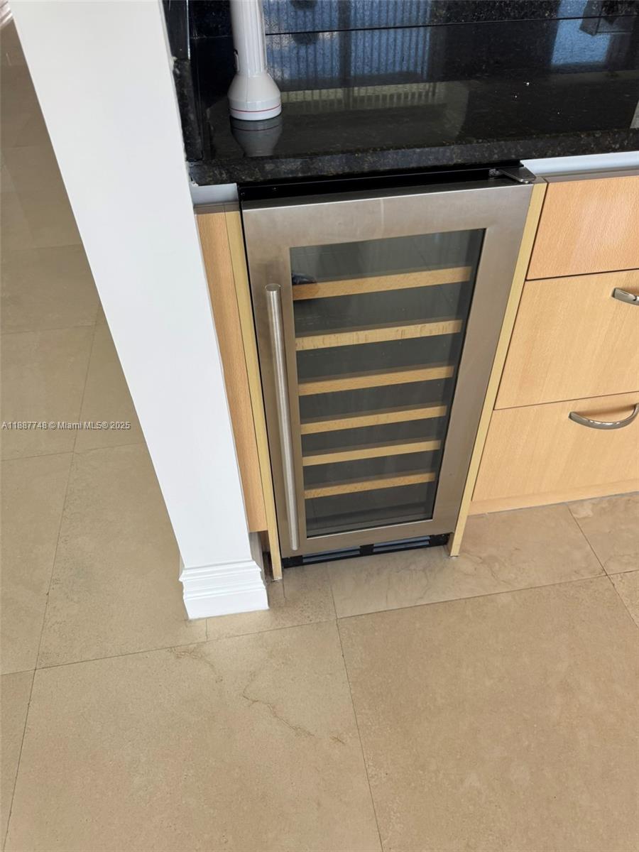 image Ocean Tower Two Condo11