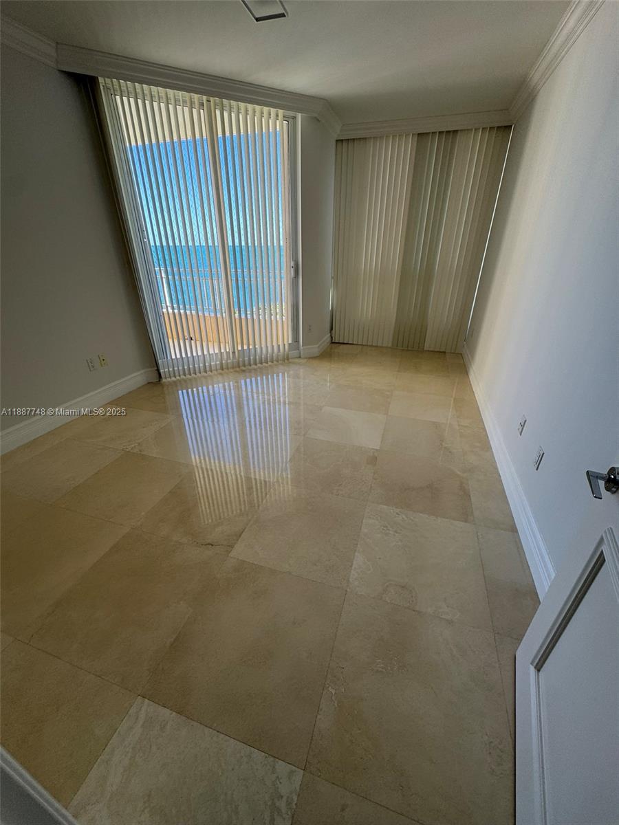 image Ocean Tower Two Condo15