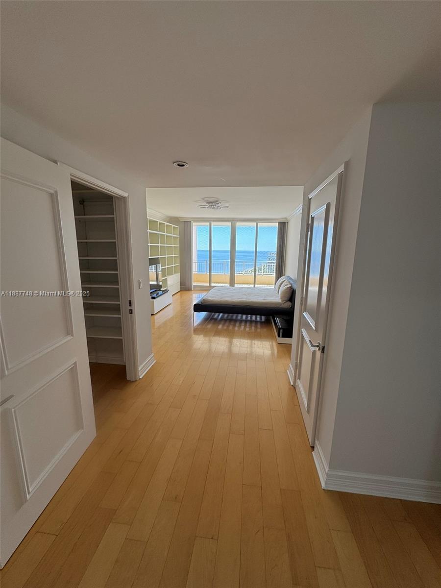 image Ocean Tower Two Condo17