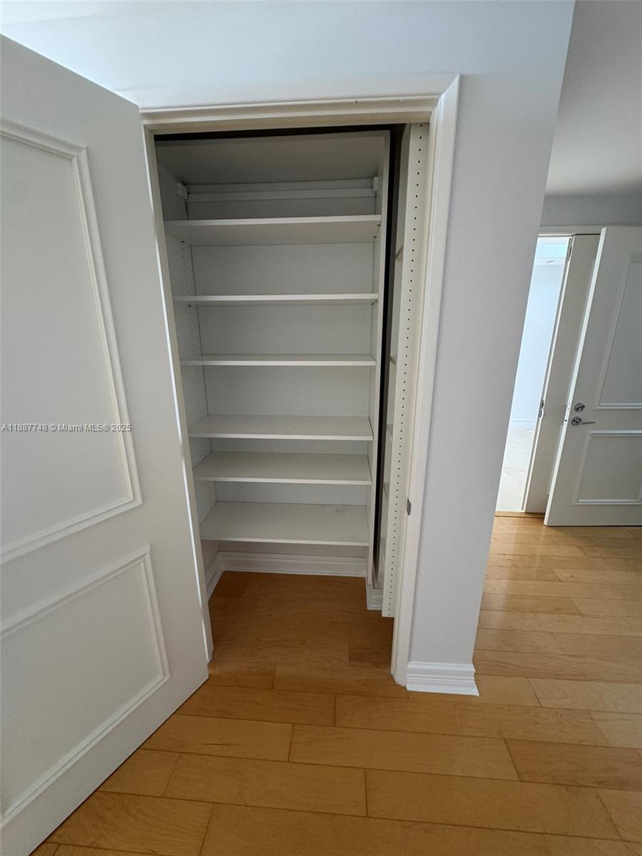 image Ocean Tower Two Condo30