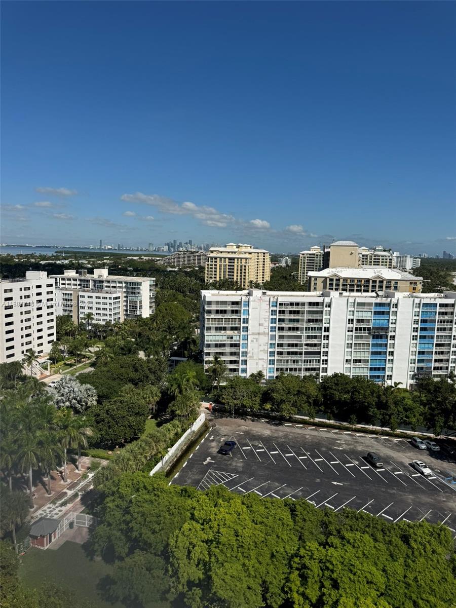 image Ocean Tower Two Condo49