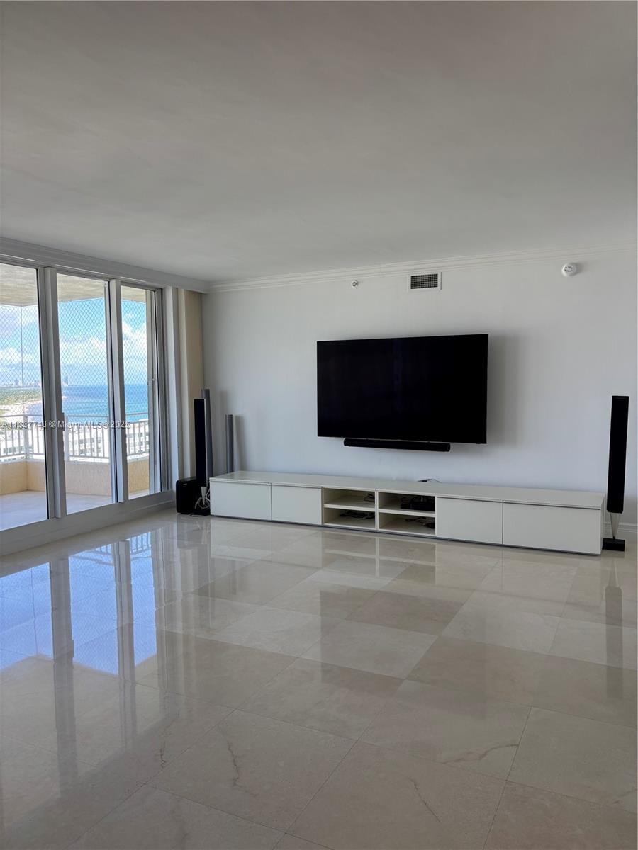 image Ocean Tower Two Condo5