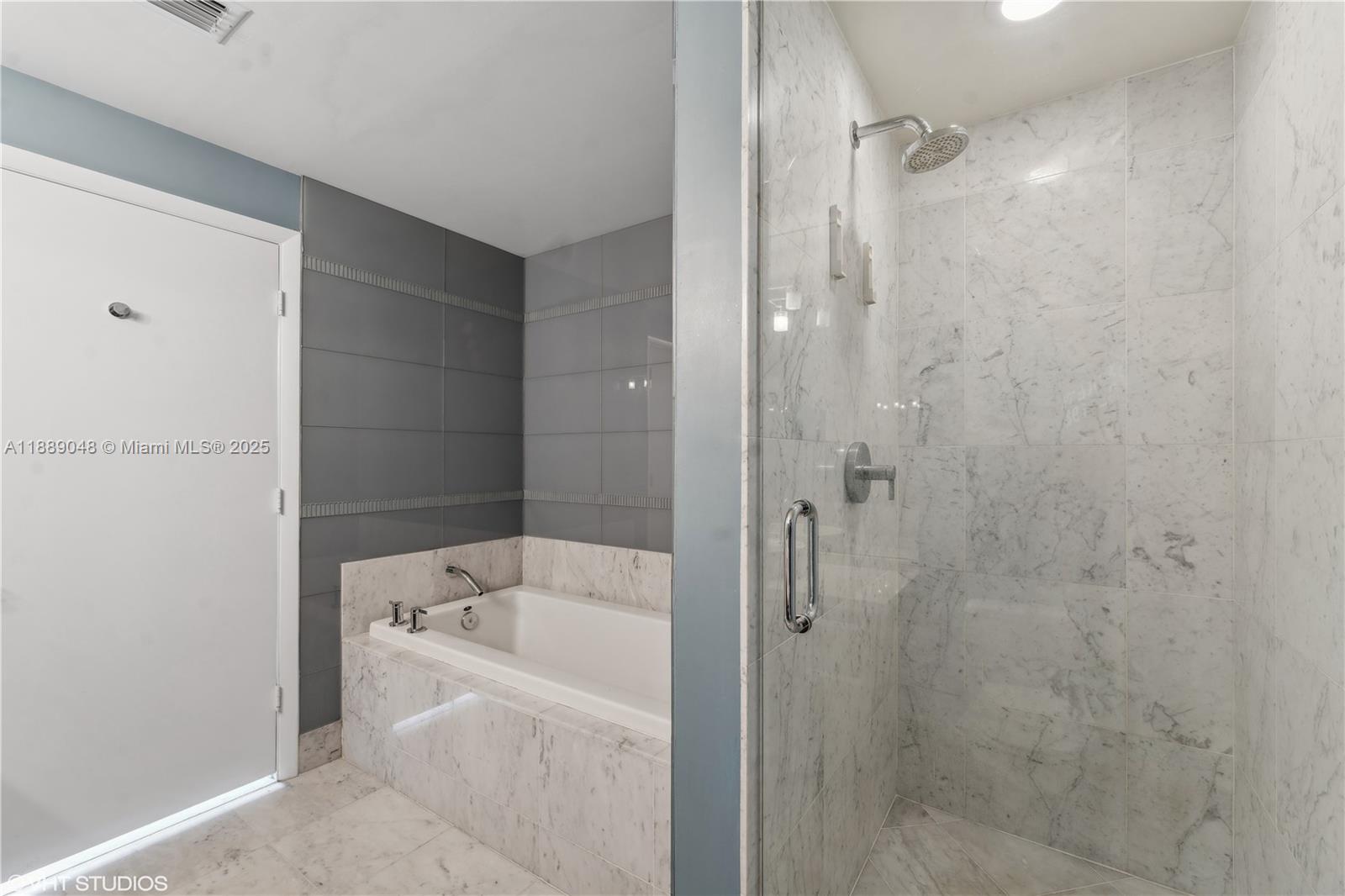 image Vizcayne North19