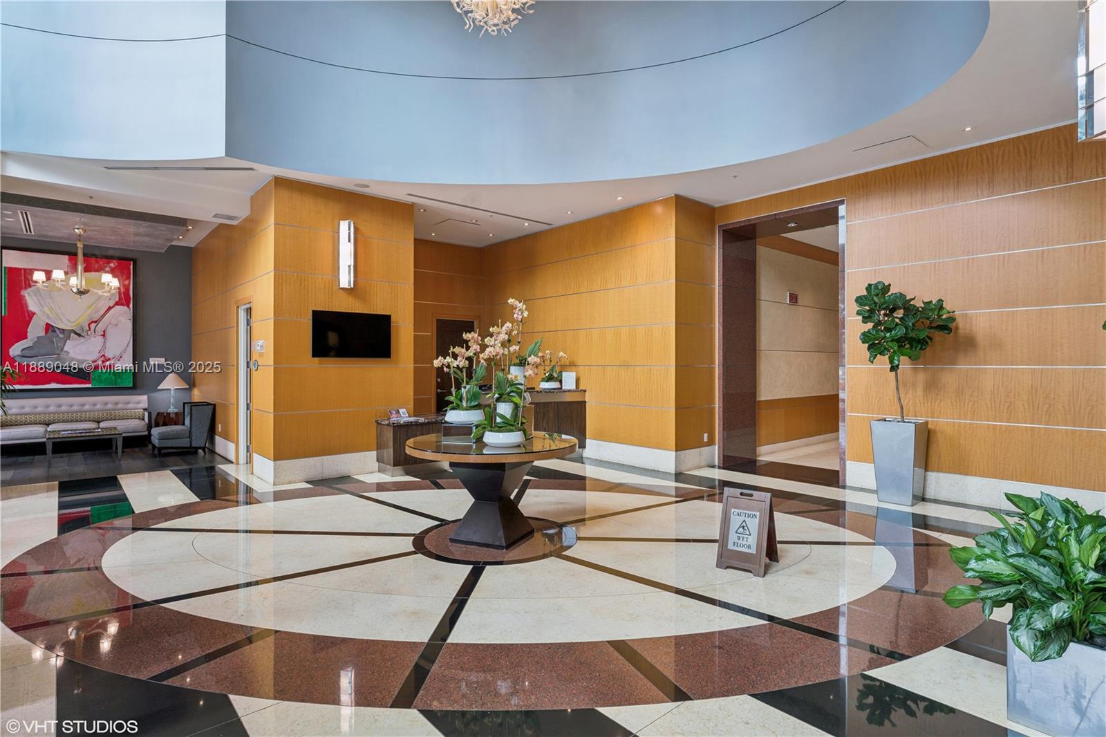 image Vizcayne North25